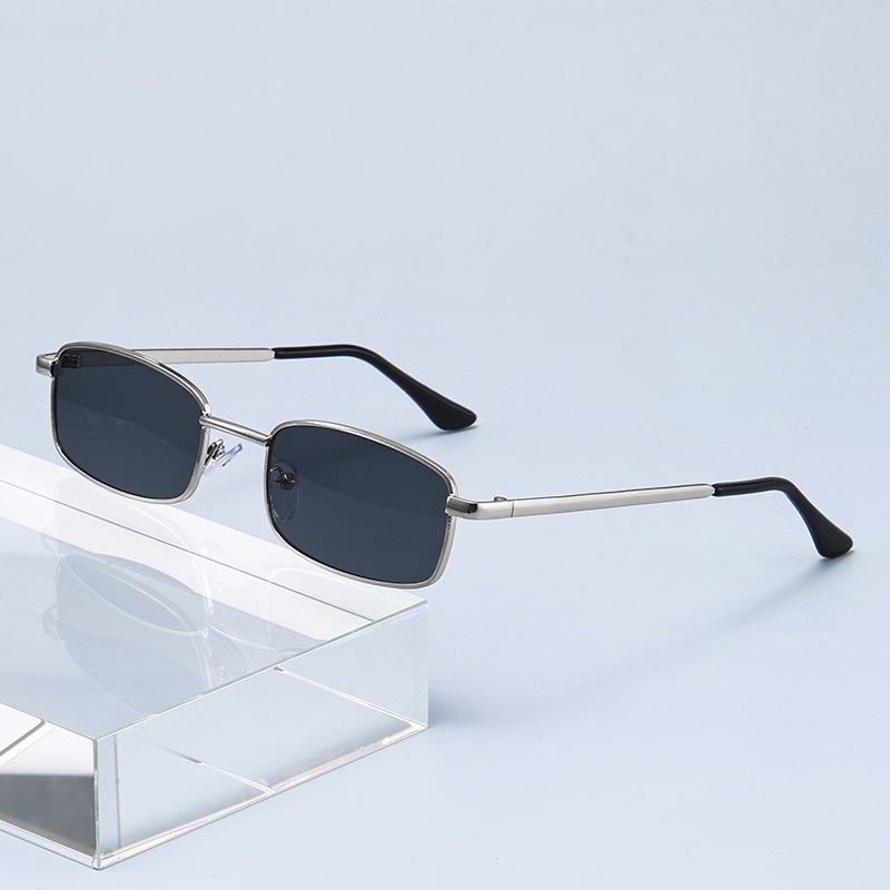 Lunettes de soleil punk tendan - Vintage Outdoor Fashion avis et prix