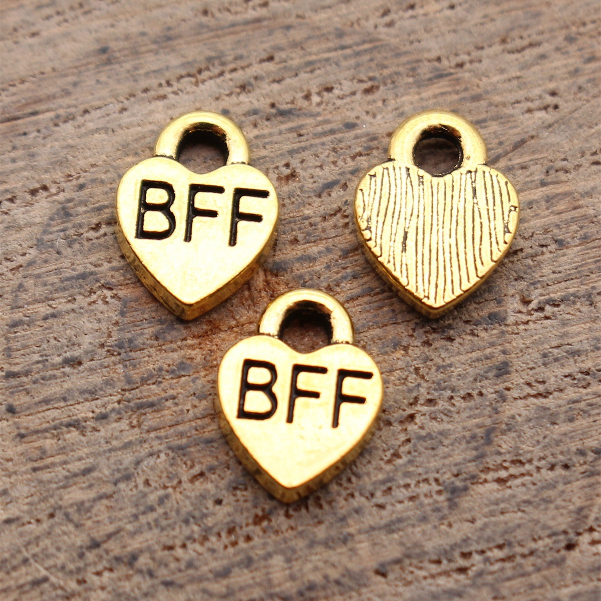 Breloques en forme de cœur cou - Vintage Fashion Online avis et prix