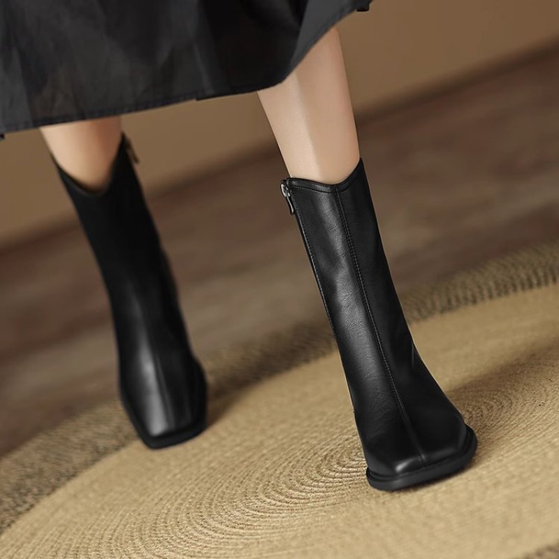 Bottines en cuir à bout carré  - Vintage Fashion Dresses avis et prix